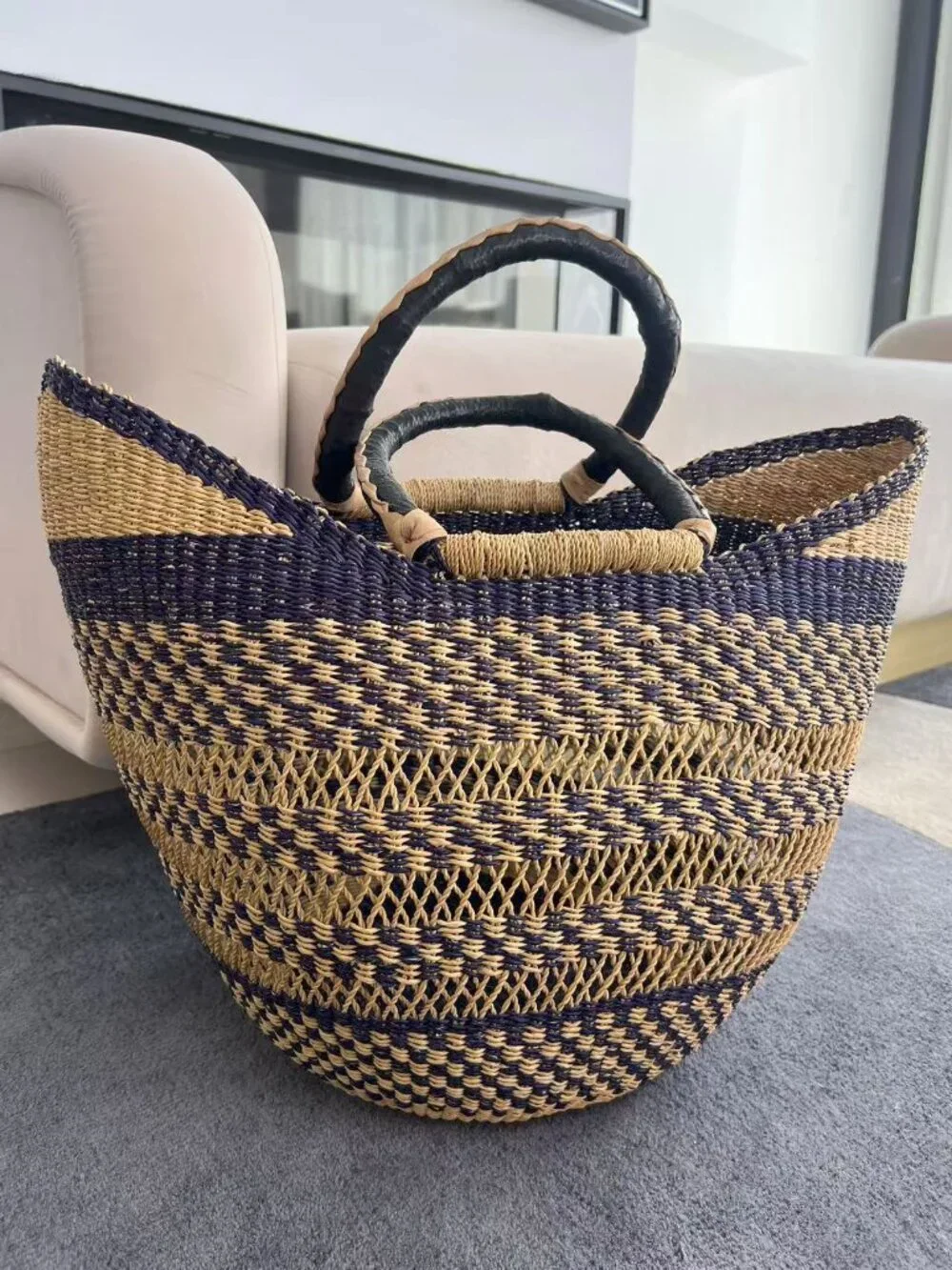 Brand New Bolga Large Handwoven Ghanaian Straw Market Tote Basket – Navy